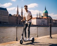 Budapest: Tour in MonsteRoller E-Scooter